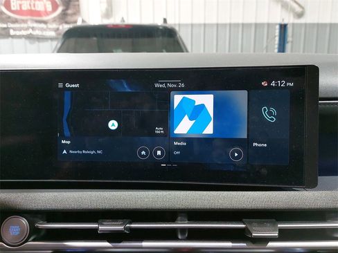 Certified 2025 Hyundai Santa Cruz Limited image 18