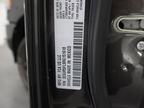 Used 2024 RAM 2500 Laramie w/ Night Edition AWD/4WD image 68