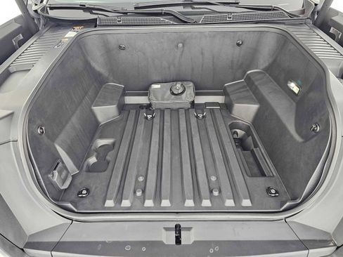 Used 2024 GMC Sierra EV Denali image 23