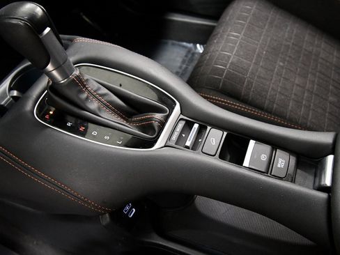 Certified 2024 Honda HR-V Sport image 26