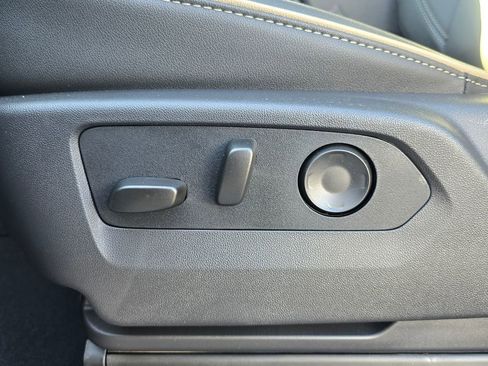 New 2026 GMC Yukon XL Elevation w/ Elevation Premium Package image 17