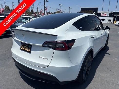 Used 2024 Tesla Model Y Performance AWD/4WD image 4
