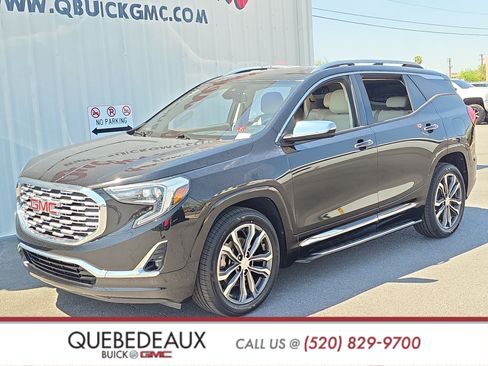 Used 2019 GMC Terrain Denali w/ Driver Alert Package II FWD image 3