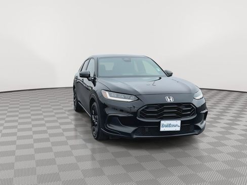 Used 2025 Honda HR-V Sport image 2