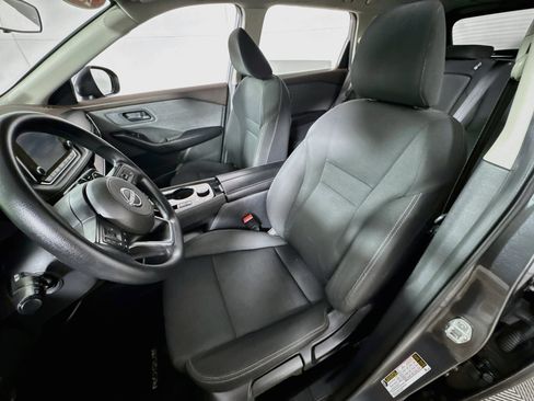 Used 2023 Nissan Rogue S AWD/4WD image 13