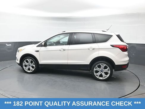 Used 2019 Ford Escape Titanium image 4