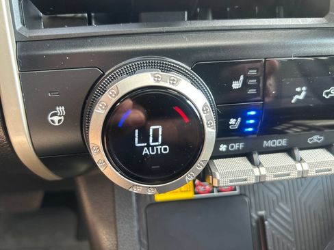 Certified 2025 Toyota Tacoma TRD Off-Road w/ TRD Off Road Premium Package AWD/4WD image 32