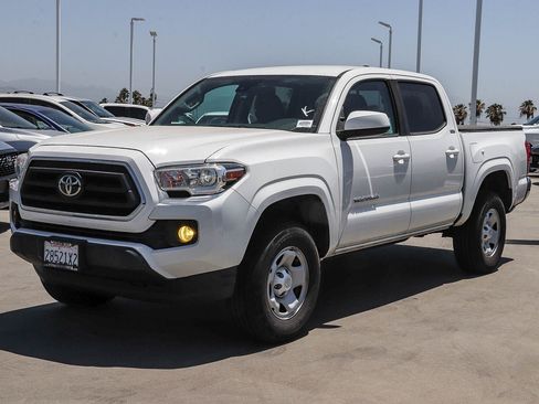Certified 2020 Toyota Tacoma SR5 RWD image 3