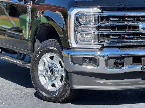 New 2026 Ford F250 XLT w/ XLT Premium Package image 4