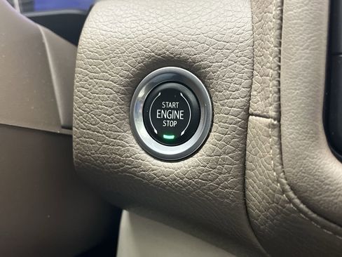 Certified 2021 GMC Yukon Denali w/ Denali Ultimate Package image 25