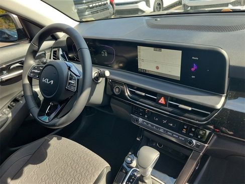 New 2026 Kia Seltos S image 8