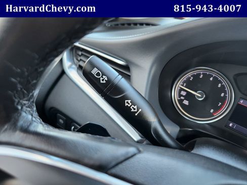 Used 2021 Buick Enclave Essence image 21