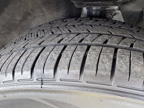 Used 2025 Ford Escape Platinum w/ Premium Technology Package image 13