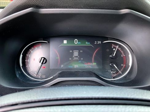 Used 2025 Toyota RAV4 XLE AWD/4WD image 26