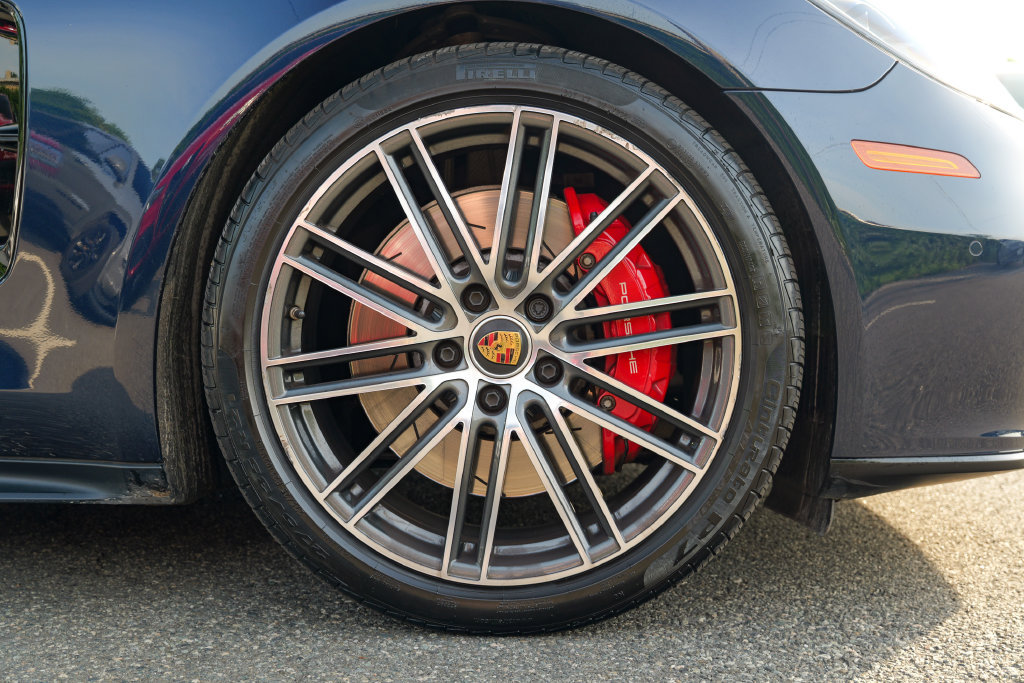 Used 2023 Porsche Panamera GTS AWD/4WD image 12