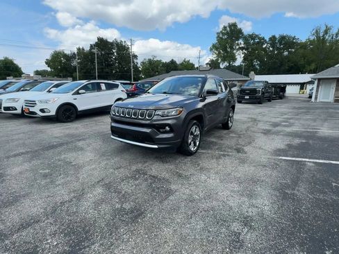 Used 2022 Jeep Compass Limited AWD/4WD image 7