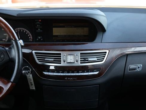 Used 2012 Mercedes-Benz S 550 4MATIC image 43