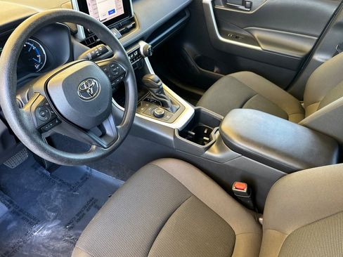 Certified 2023 Toyota RAV4 LE AWD/4WD image 12