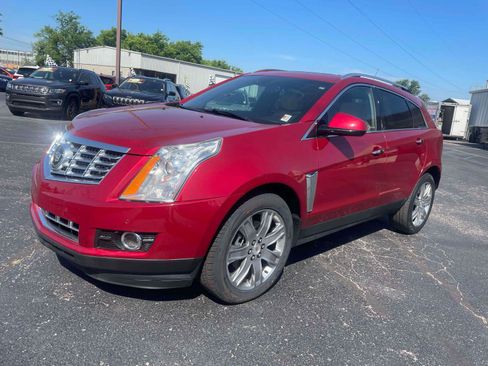 Used 2016 Cadillac SRX Premium w/ Driver Assist Package FWD image 2