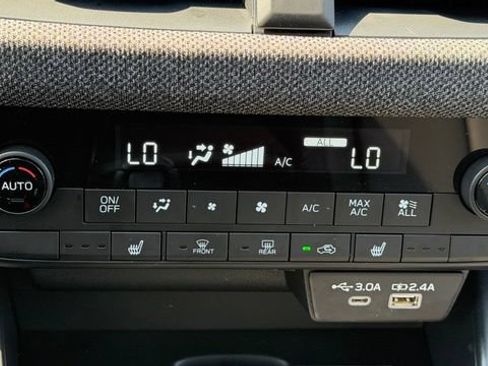Used 2026 Subaru Outback Premium AWD/4WD image 26