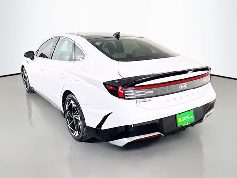 Used 2024 Hyundai Sonata SEL w/ Convenience Package image 7