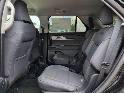 New 2026 Ford Explorer Active RWD image 14