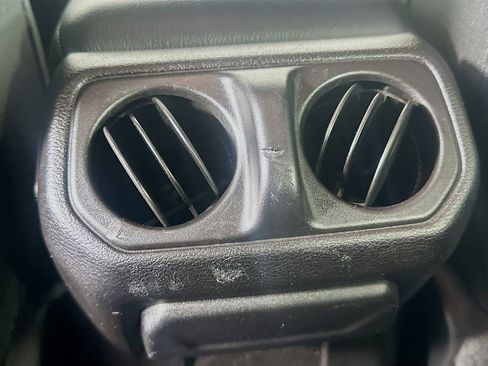 Used 2020 Jeep Wrangler Unlimited Sport image 24