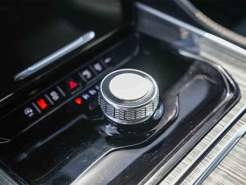 Used 2022 Jeep Wagoneer Series II image 16