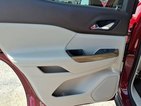 Used 2018 GMC Acadia Denali FWD image 22