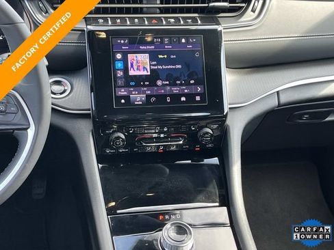 Certified 2024 Jeep Grand Cherokee L Altitude image 17