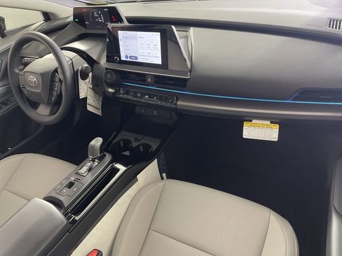 New 2026 Toyota Prius XLE FWD image 25