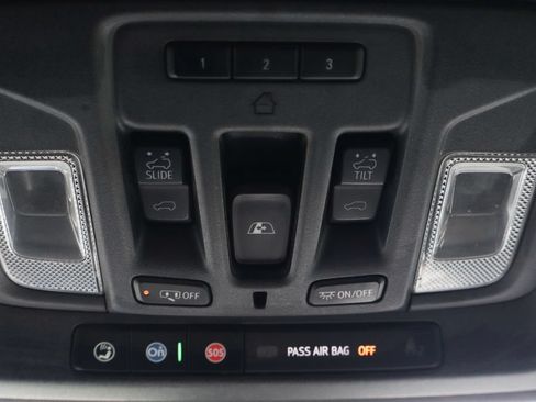 Used 2022 GMC Sierra 2500 AT4 w/ AT4 Premium Plus Package AWD/4WD image 36