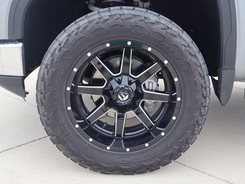 Used 2024 GMC Sierra 1500 SLT w/ SLT Convenience Package image 26