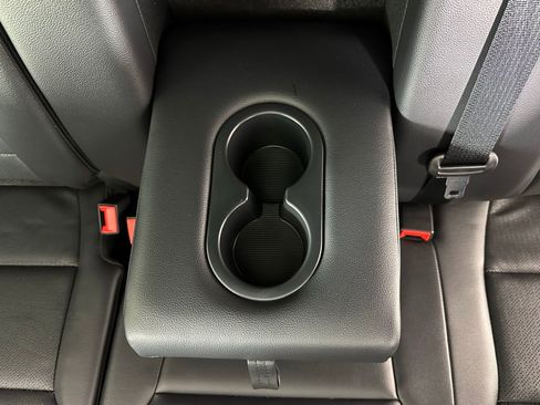 Used 2024 Ford F150 Lariat image 34