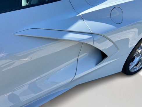 Used 2021 Chevrolet Corvette 3LT Convertible w/ Z51 Performance Package image 6