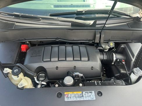 Used 2016 Chevrolet Traverse LTZ FWD image 16