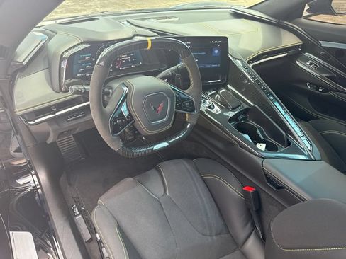 Used 2025 Chevrolet Corvette Z06 w/ Stealth Interior Trim Package RWD image 11