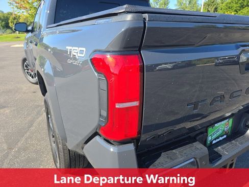 Certified 2025 Toyota Tacoma TRD Sport image 36