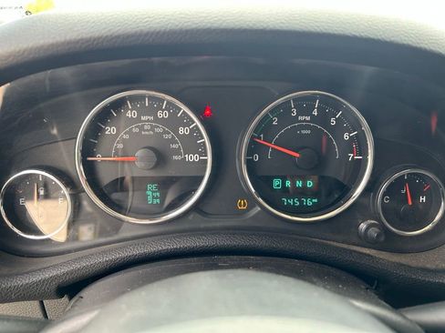 Used 2018 Jeep Wrangler Unlimited Sport S AWD/4WD image 18