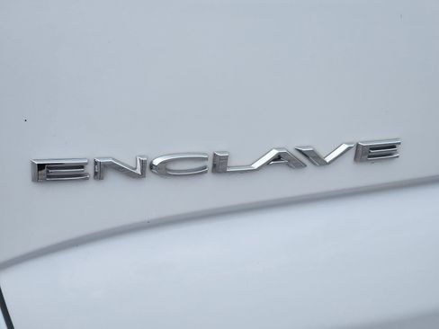 Used 2023 Buick Enclave Avenir w/ Avenir Technology Package FWD image 12