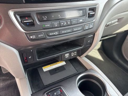 Used 2022 Honda Pilot Special Edition image 24
