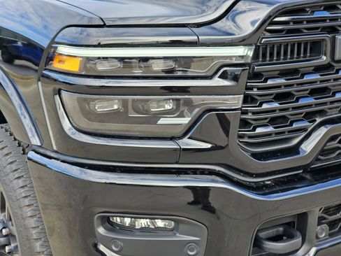 Used 2025 RAM 2500 Limited image 9