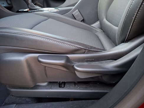 Certified 2024 Buick Encore GX Preferred FWD image 14