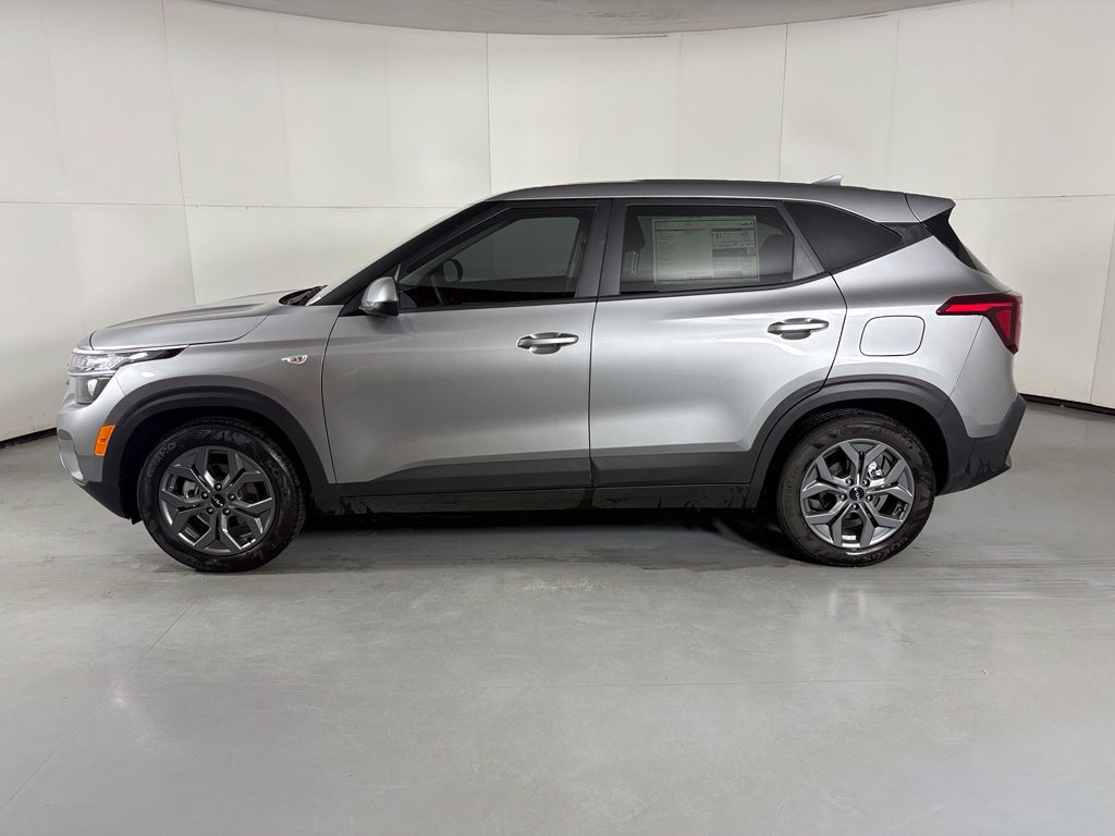 New 2026 Kia Seltos LX FWD image 5
