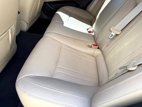 Used 2015 Hyundai Genesis 3.8 image 23