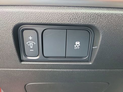 Used 2025 Kia Sorento S image 22