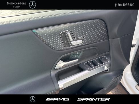 New 2026 Mercedes-Benz GLB 250 image 13