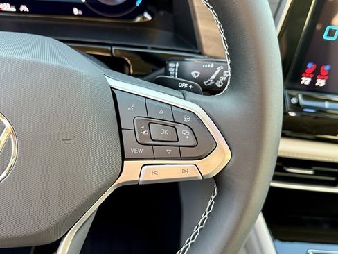 New 2026 Volkswagen Atlas SE image 30