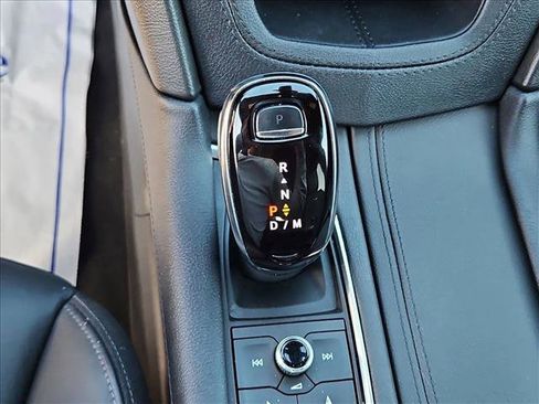 Used 2024 Cadillac XT6 Premium Luxury image 12