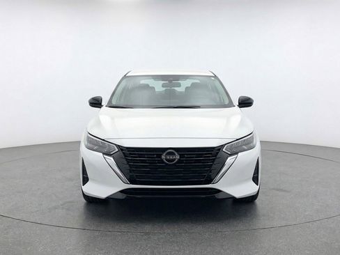 Used 2025 Nissan Sentra SV image 2